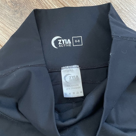 Black Ziya leggings - size 6-8 - Picture 3 of 4